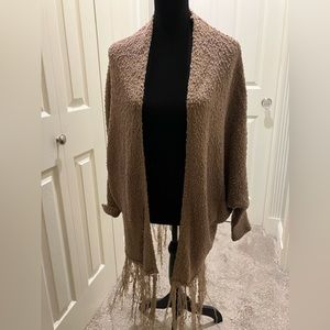 NWT- Soft open cardigan with batwing sleeves and fringe detail